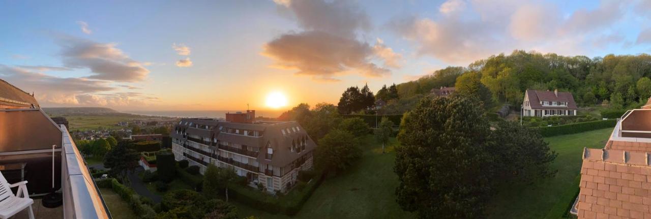 à 10 minutes à pieds de la plage, Résidence La Corniche du Mont Canisy Blonville-sur-Mer Exterior foto